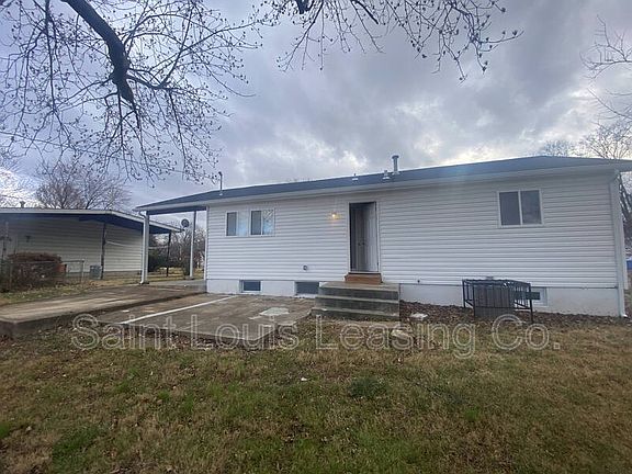4th image of 1915 Curtis Ct