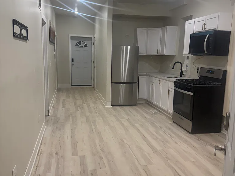 6709 S Carpenter St #1 — Photo 3