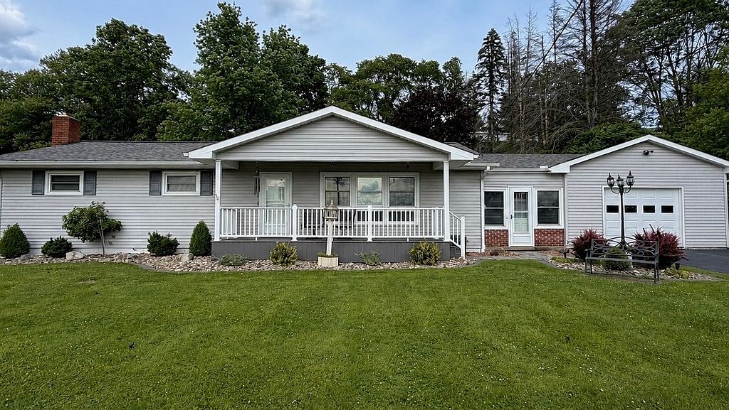 106 Forest Rd - Property Image
