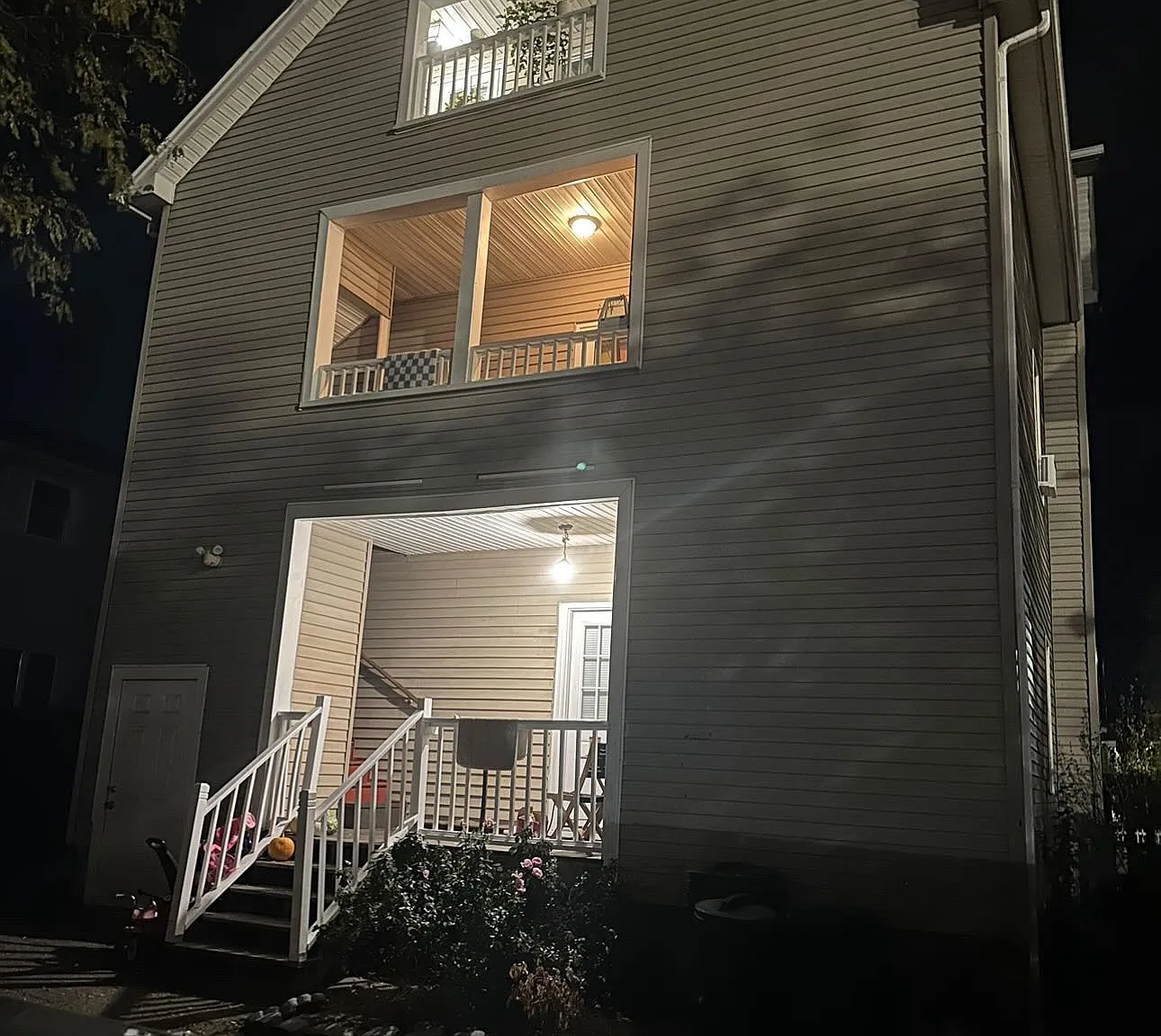3 bed, 850 sqft, $1,700 — Photo 3