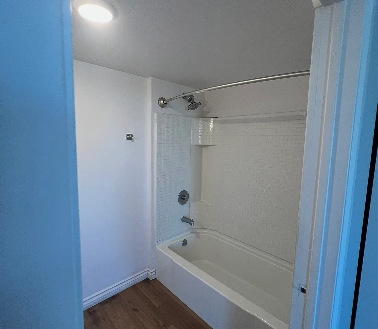 Studio, 400 sqft, $1,650 — Photo 3