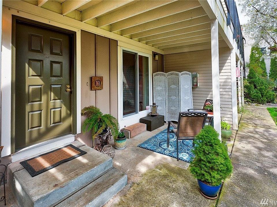 1st image of 12010 Slater Ave NE APT E2