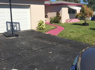 3239 NW 32nd Ter, Oakland Park, FL 33309