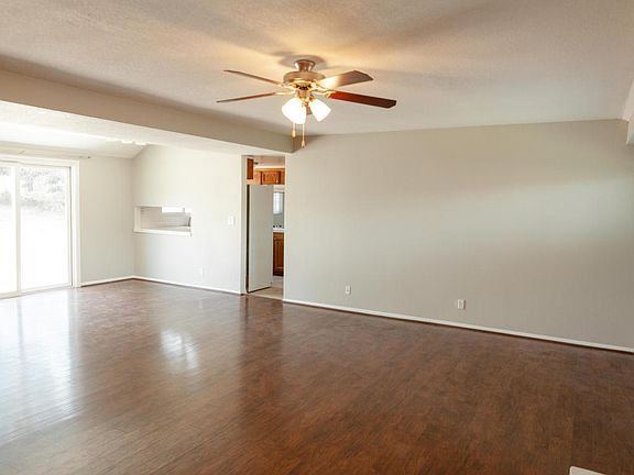 5th image of 1283 East Ave