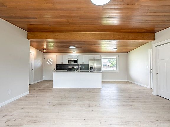 4th image of 6610 E 10th Ave