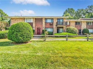58 Kennedy Dr UNIT 58, Bridgeport, CT 06606