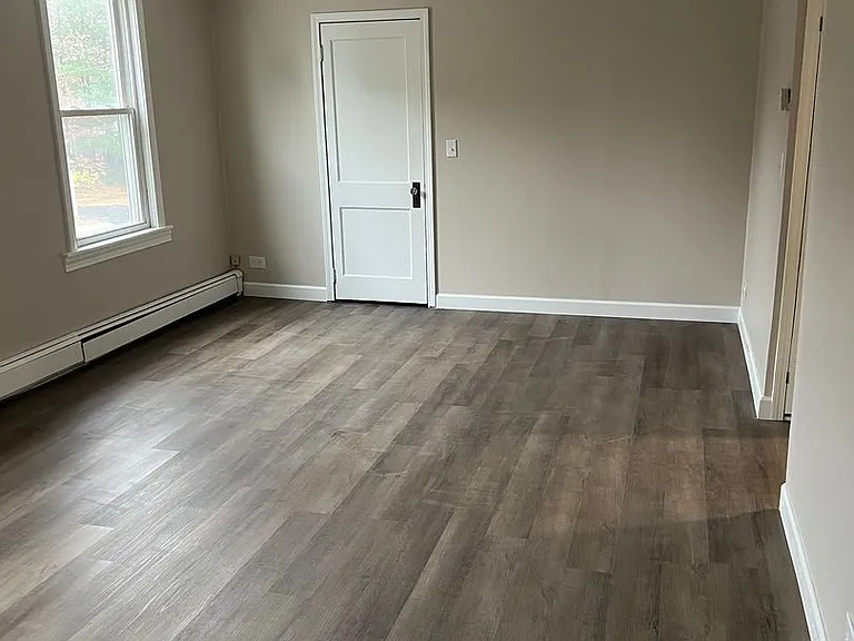 389 Boynton St — Photo 9