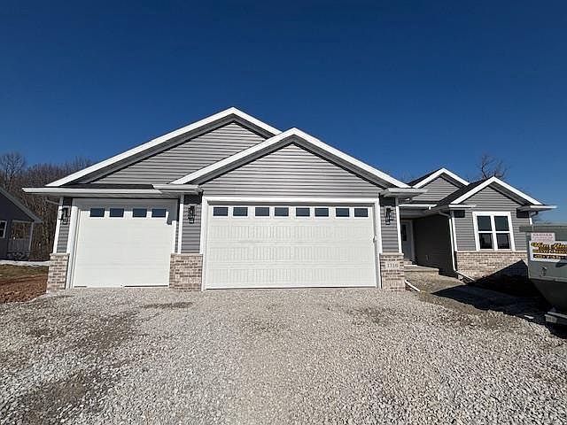 1st image of 1316 W THORN CREEK DRIVE