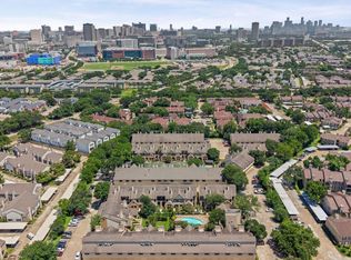 2425 Holly Hall St APT 72, Houston, TX 77054