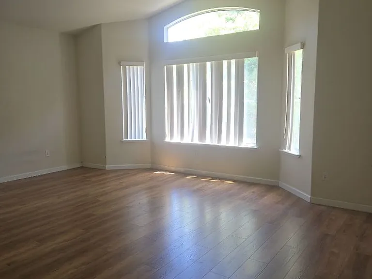 5152 Renaissance Ct — Photo 6