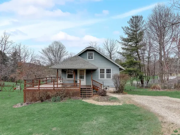 9 Oak Hill Ln, Fairview, NC 28730