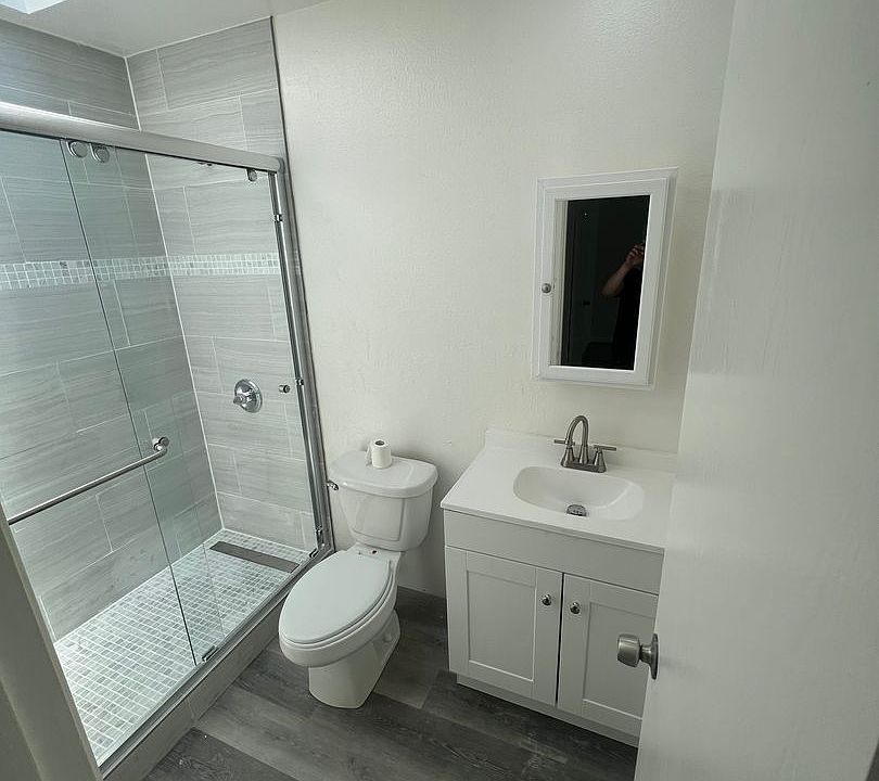 1st image of 585 Monterey Blvd #5