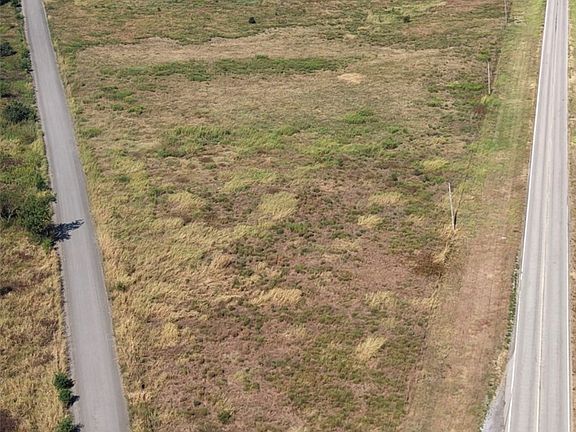 4th image of 230 East Rd