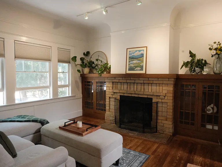 106 Treanor St — Photo 7