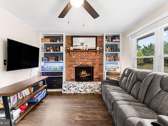 4th image of 10936 Deerfield Dr