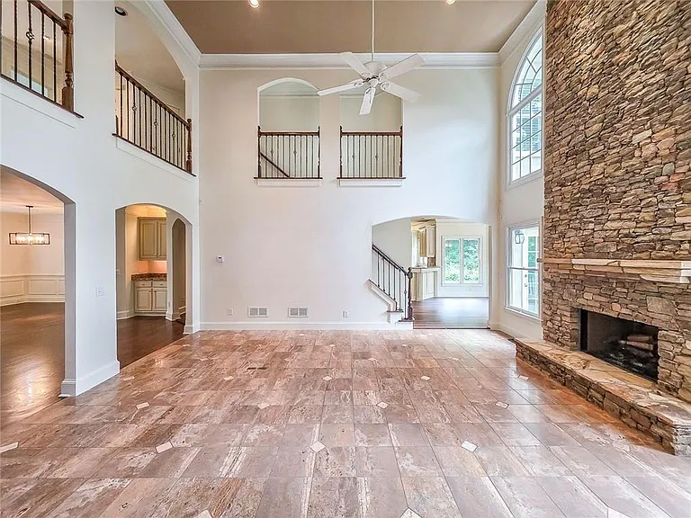 2502 Oak Hill Overlook — Photo 11