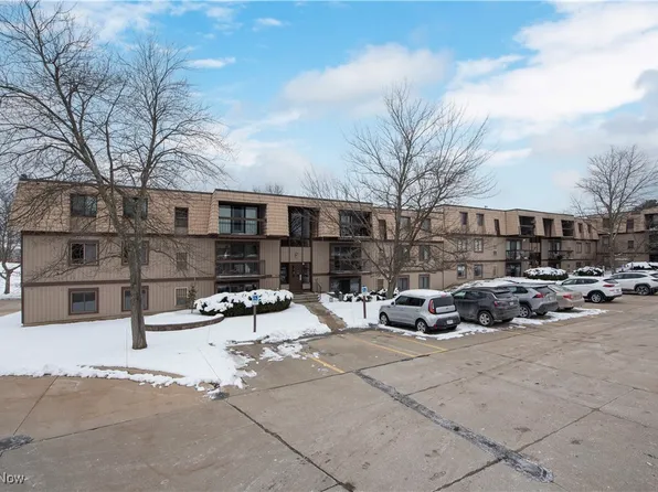 9821 Sunrise Blvd Unit 12, North Royalton, OH 44133