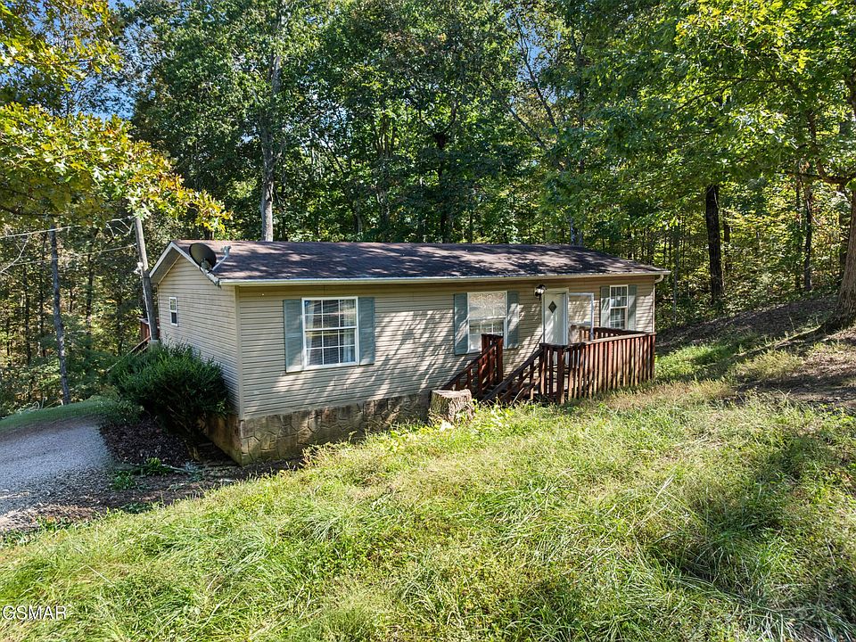 1st image of 446 Red Bud Ln