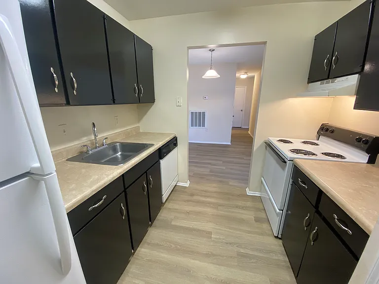 Forestbrook Apartments — Photo 64