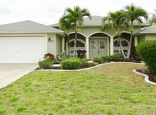 206 SE 8th Pl, Cape Coral, FL 33990
