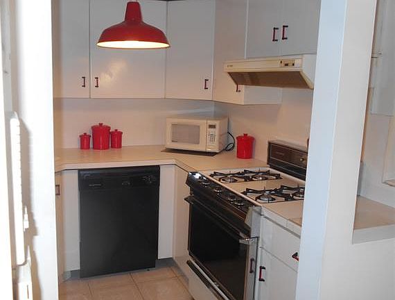 3rd image of 1839 Benson Ave APT 2