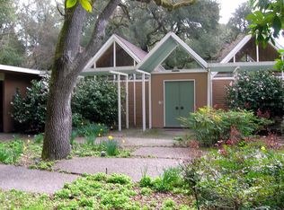5 Possum Ln, Portola Valley, CA 94028