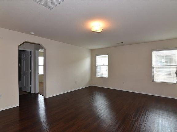 3rd image of 21319 Finbury Oaks Ln