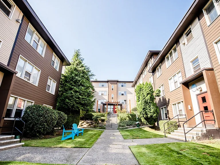 Seattle Apartments - Cadence Apartments - Exteriors