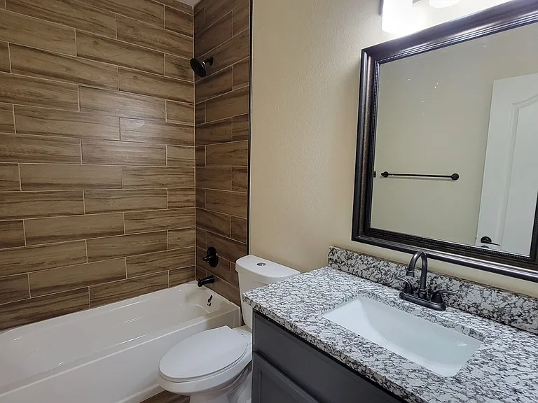 125 Loma Vista Dr — Photo 16