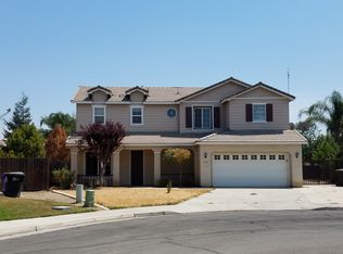1018 N Oxford Pl, Porterville, CA 93257
