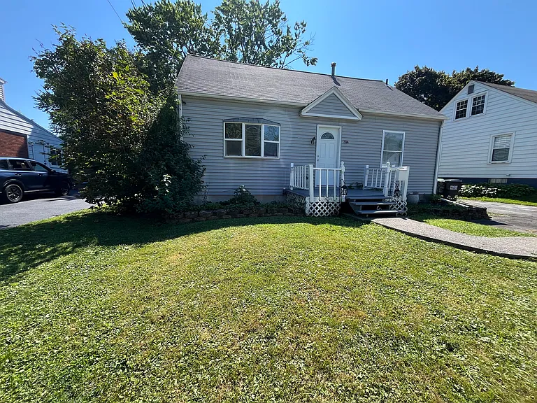 314 Russell Ave — Photo 5