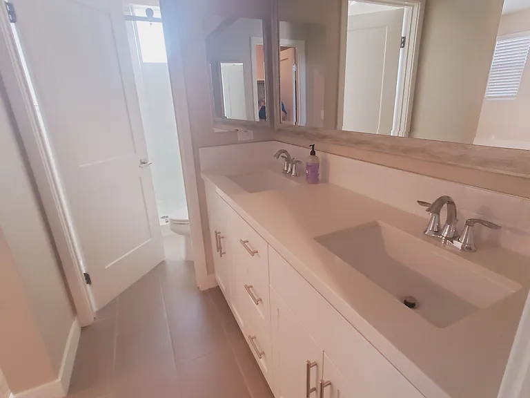 10816 Horizons Dr — Photo 33