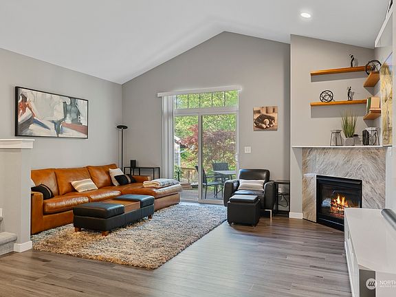 4th image of 5300 Glenwood Avenue #G2