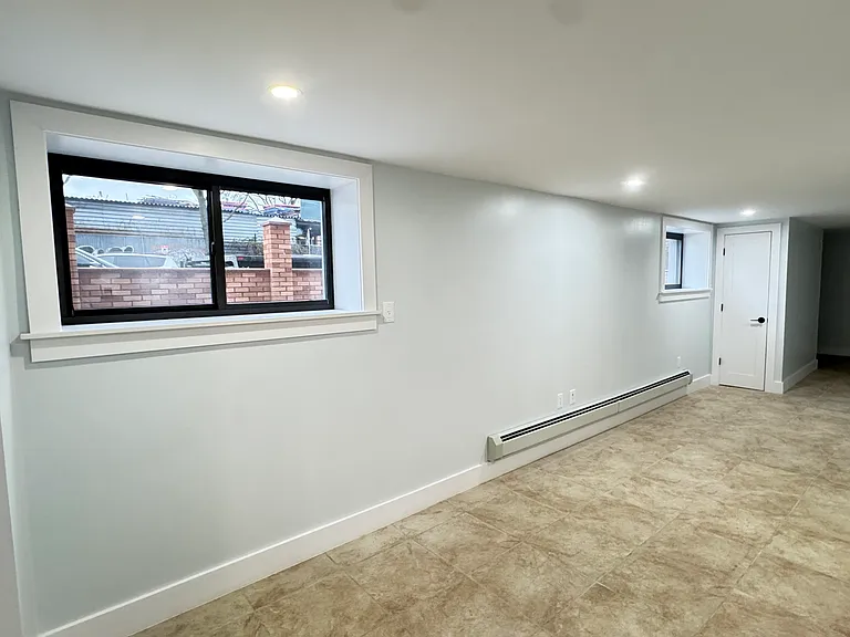 119-45 Sutphin Blvd #B — Photo 2