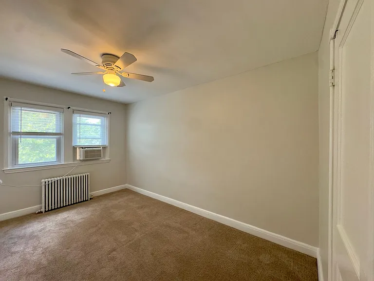 4 Warren Rd — Photo 13