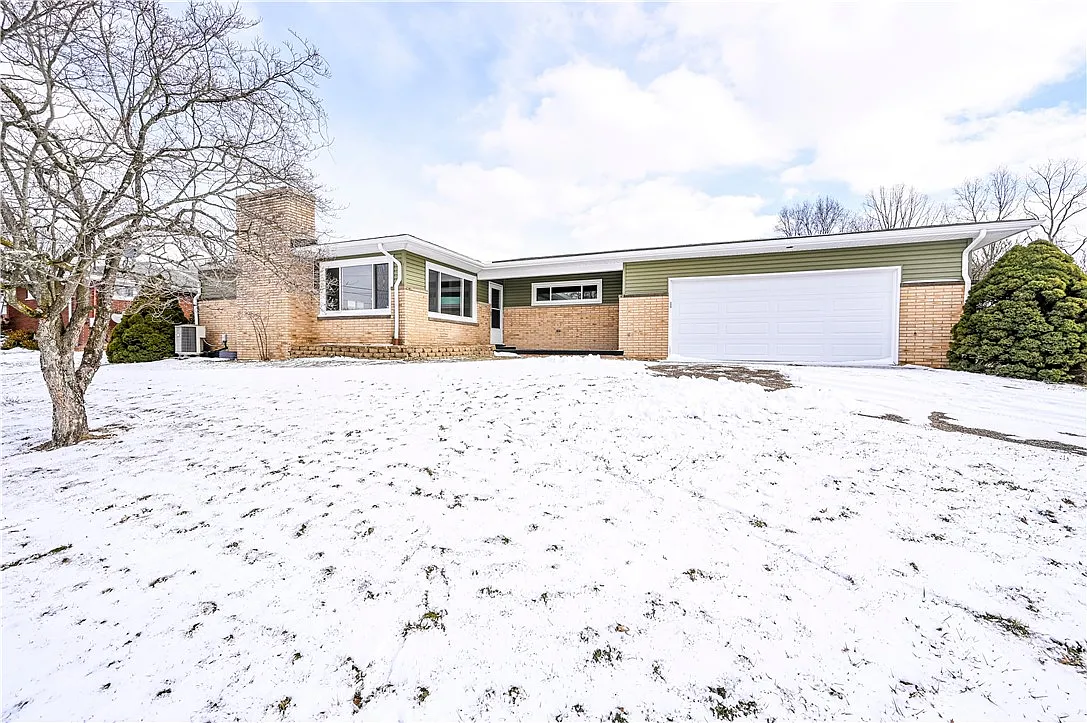 1175 Skyline Dr photo 1