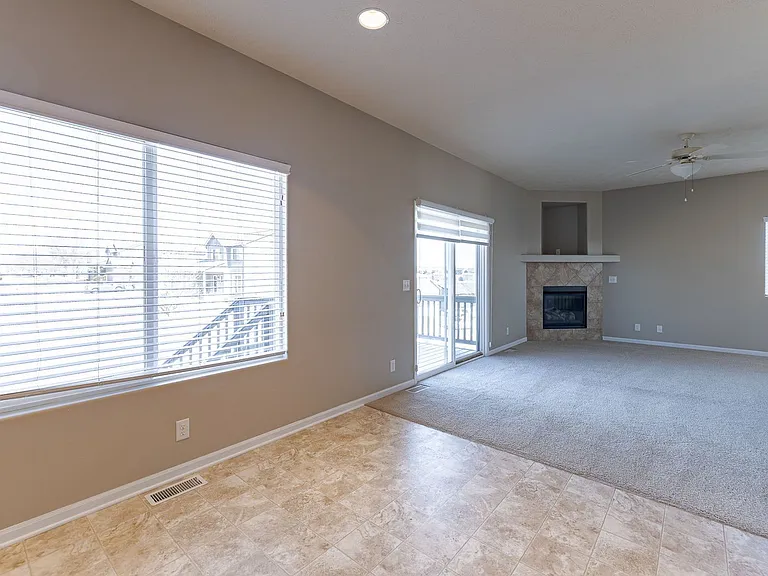 19160 Drexel Cir — Photo 10