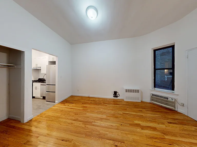 337 E 90th St #1B — Photo 5