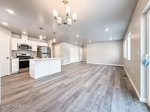 3rd image of 7293 E Aspen Ridge Rd