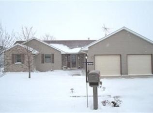 609 Grassfork Ct, Wanatah, IN 46390