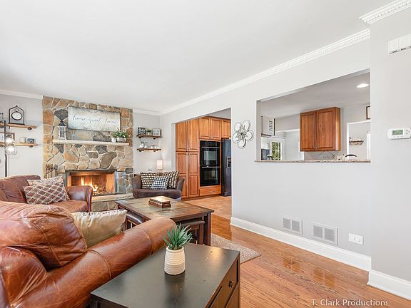 5th image of 2079 Arleen Ct