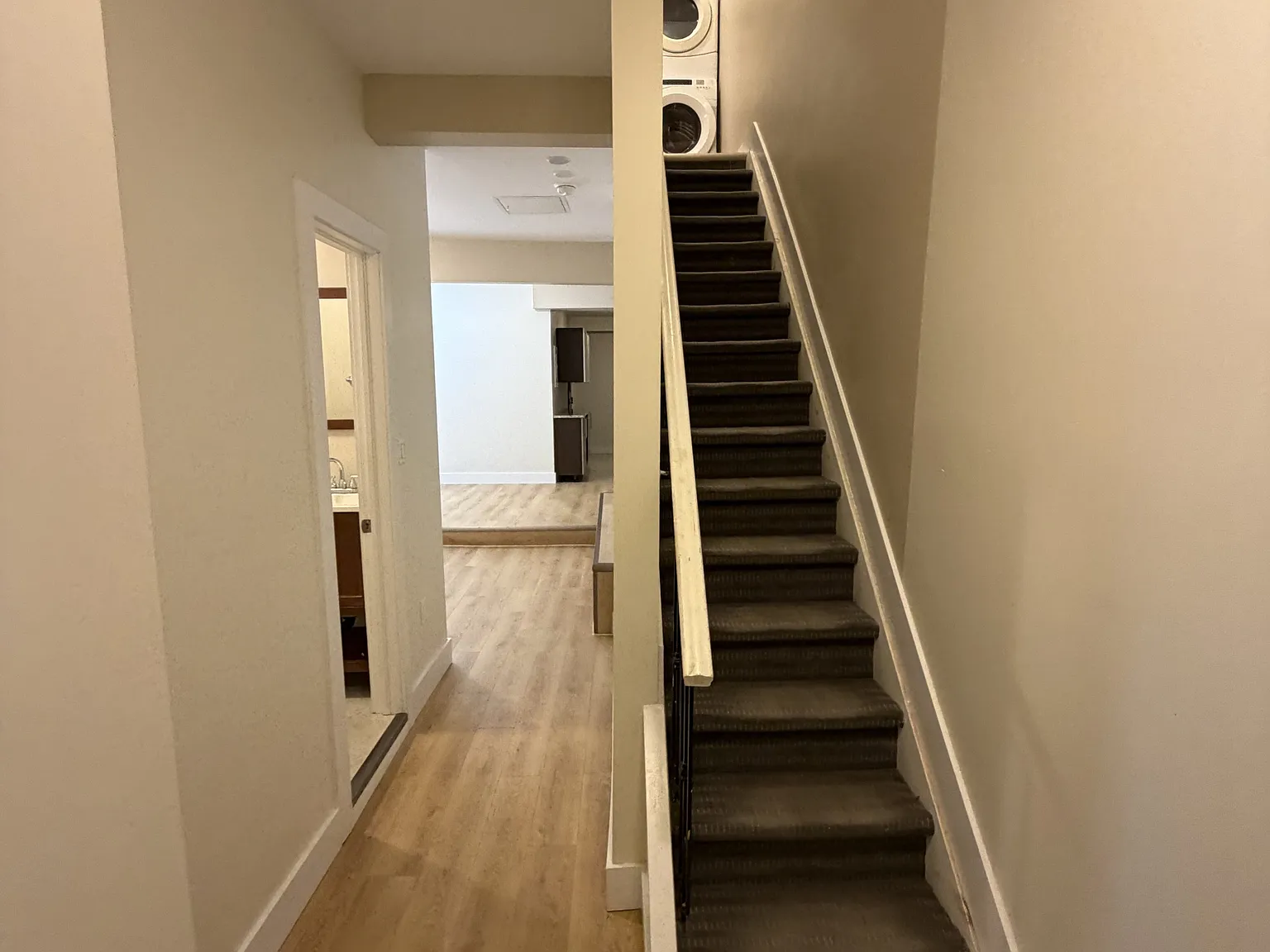 4 bed, 2.0 bath, 2000 sqft, $825 — Photo 3