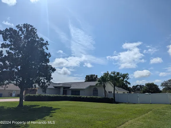10202 Dunkirk Rd, Spring Hill, FL 34608