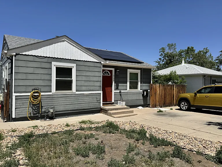 2745 W Archer Pl — Photo 5