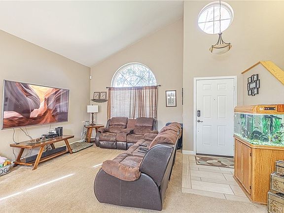 5th image of 4338 Portola Dr