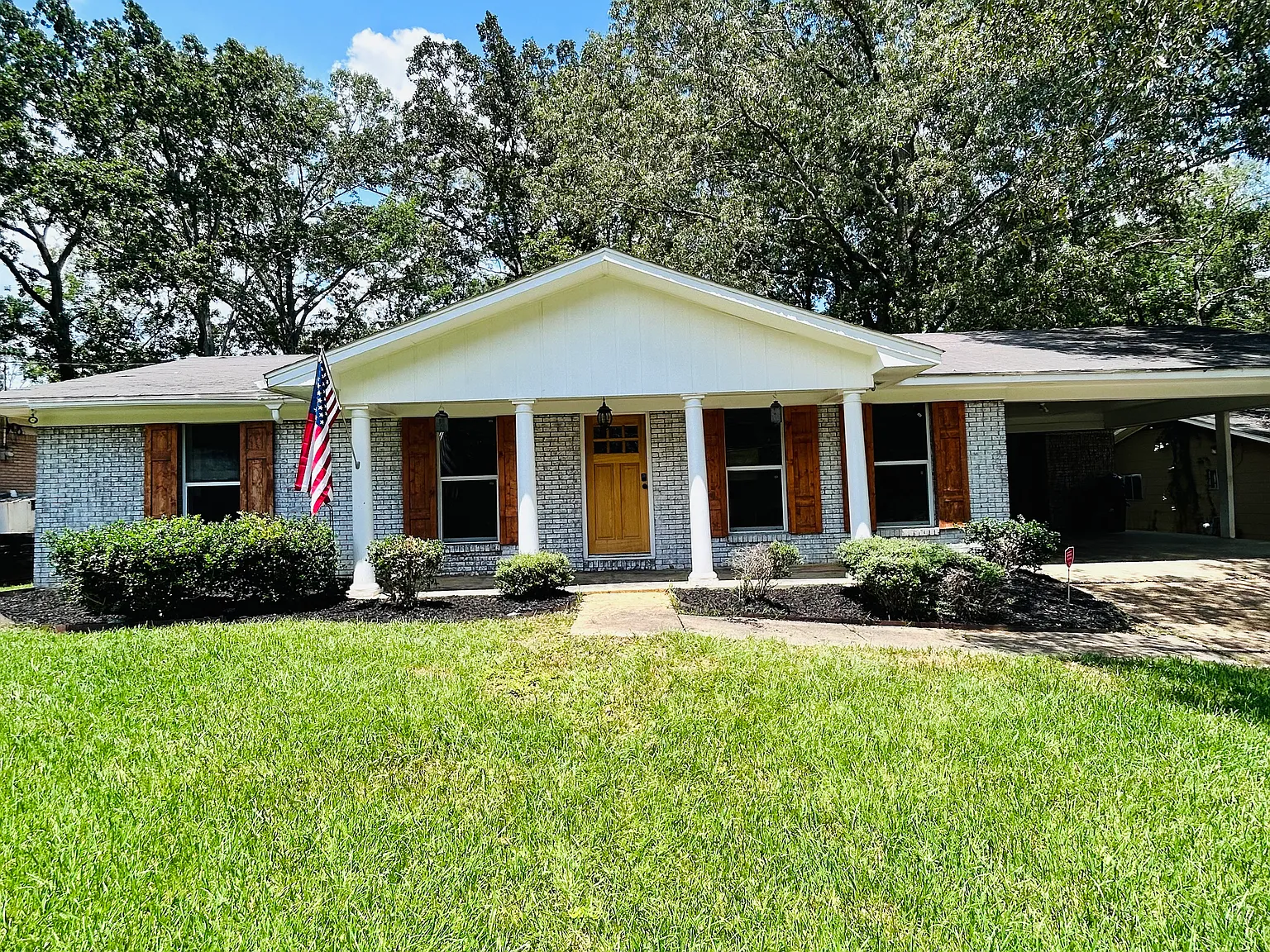 1764 Southhaven Cir — Photo 1