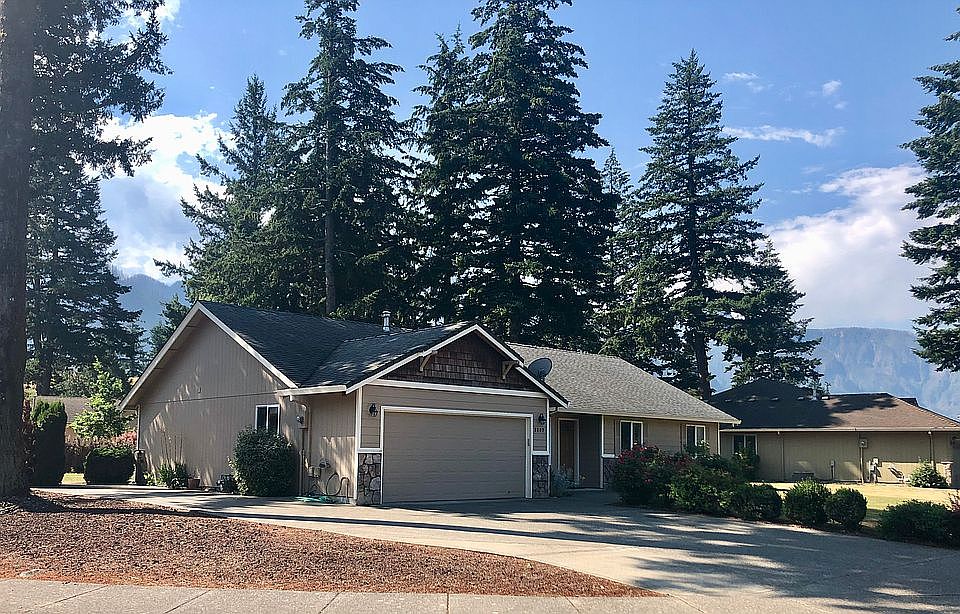1st image of 3207 Sunset Dr