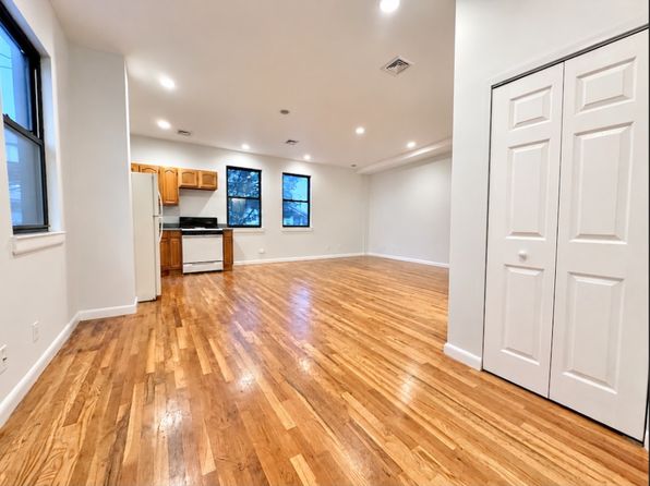 694 Hicks St APT 2F