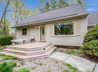 1420 Owen St, Lansing, MI 48915