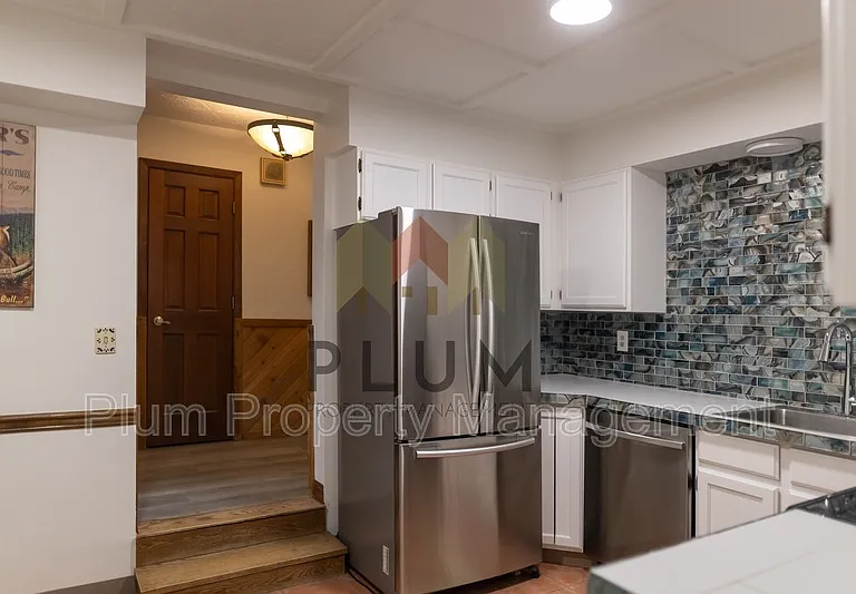 2422 56th St — Photo 26